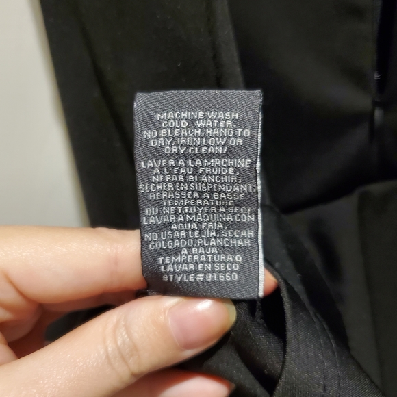 Black ruffle trim blouse Suzy Shier - Picture 6 of 6